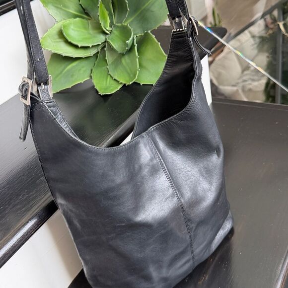 Genuine Leather Minimalist Shoulder Bag Soft Luxurious Adjustable Buckle Straps - Picture 8 of 12